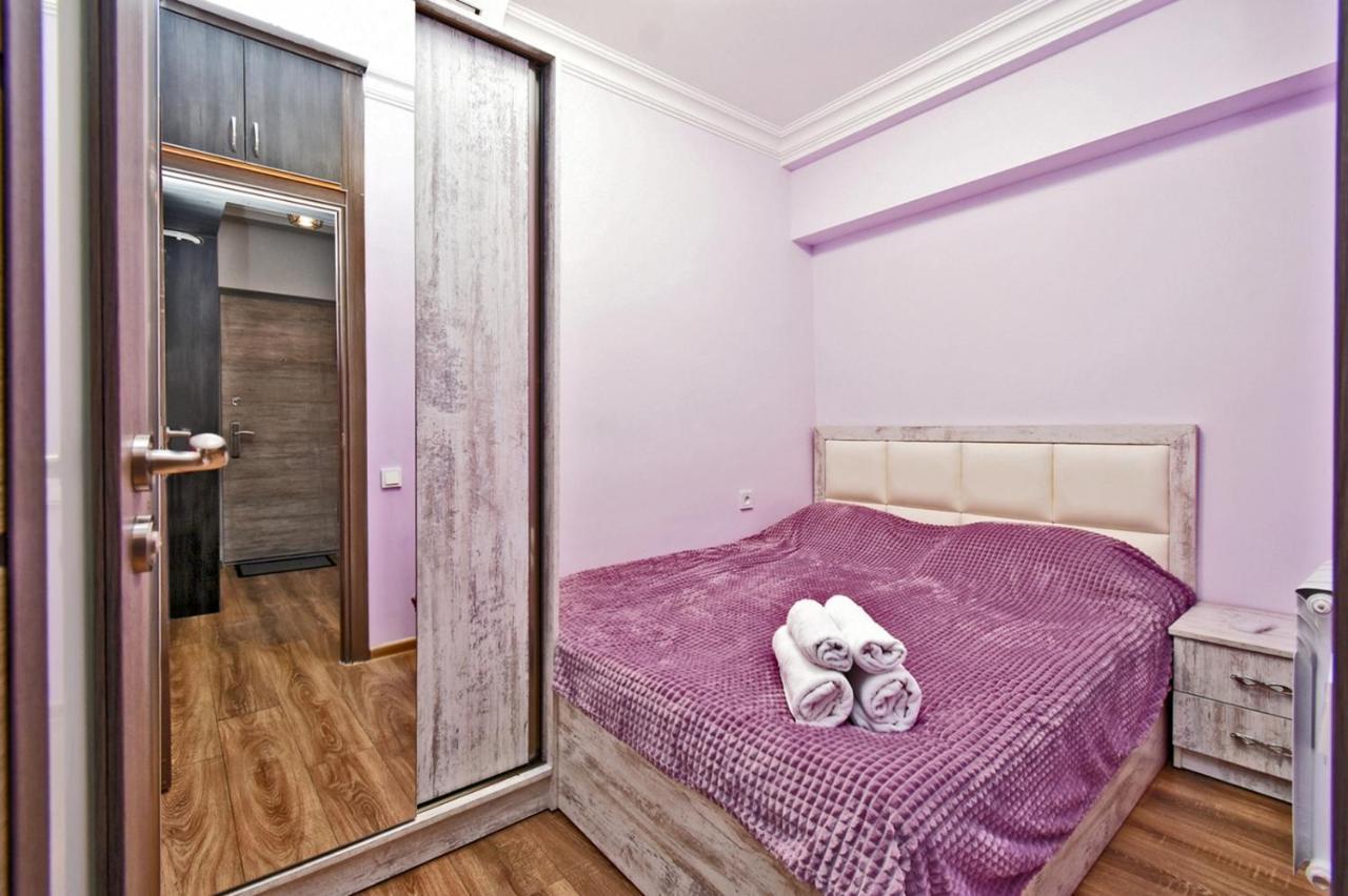 Positive Apartment In Center Of Yerevan City 外观 照片