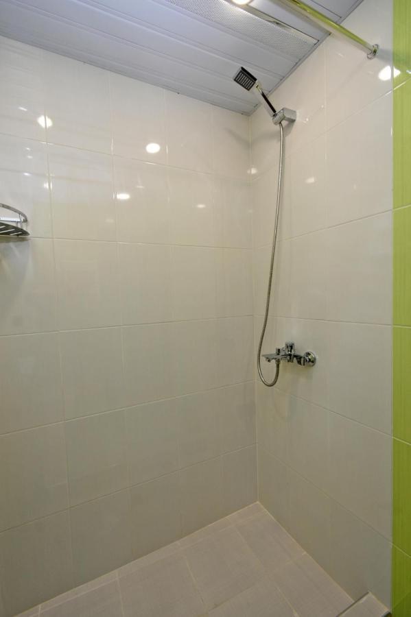 Positive Apartment In Center Of Yerevan City 外观 照片