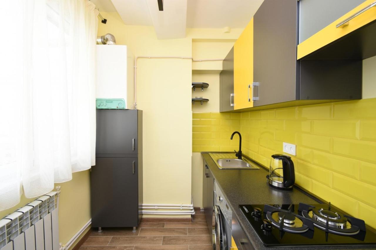 Positive Apartment In Center Of Yerevan City 外观 照片